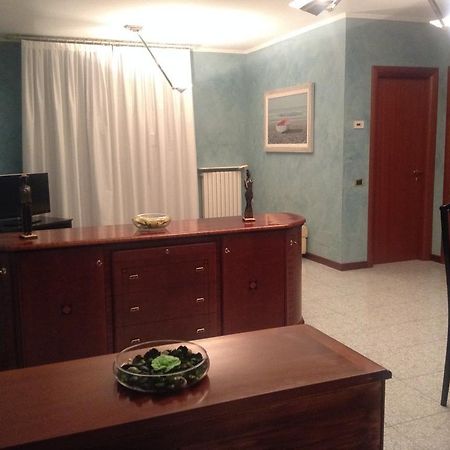 B&B Humana Rozzano Exterior photo
